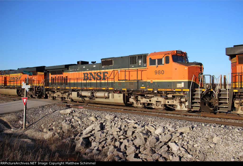 BNSF 980